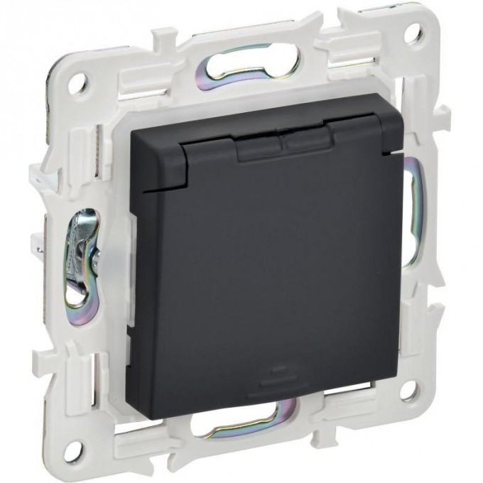 Розетка 1-постовая IEK SKANDY SK-R11G 16А IP44 с заземлением/защитные шторки, с крышкой, графит SK-R16-16-44-K53 Розетка 1-постовая IEK SKANDY SK-R11G 16А IP44 с заземлением/защитные шторки, с крышкой, графит SK-R16-16-44-K53