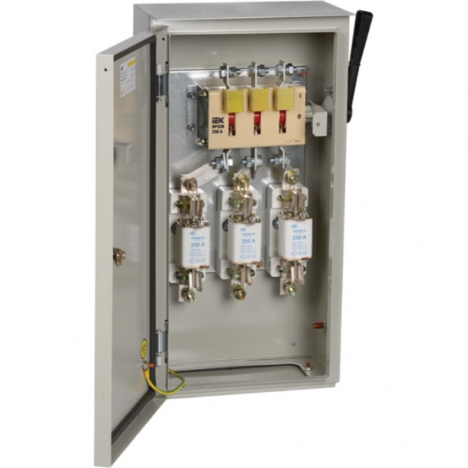 Ящик с рубильником и предохранителями IEK ЯРП-250А У1 IP54 YARP-250-74-54 Ящик с рубильником и предохранителями IEK ЯРП-250А У1 IP54 YARP-250-74-54